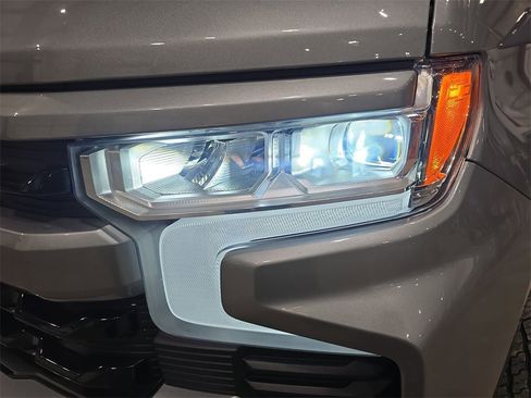 Used 2024 Chevrolet Silverado 1500 RST w/ Z71 Off-Road Package image 31