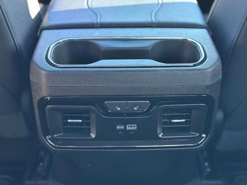 Used 2024 GMC Sierra 2500 AT4 w/ AT4 Preferred Package image 28