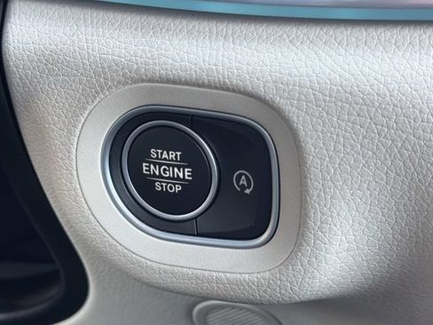 Used 2025 Mercedes-Benz GLE 350 4MATIC image 30