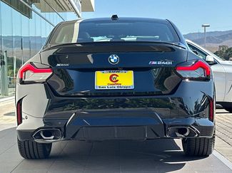 New 2025 BMW M240i xDrive Coupe w/ Premium Package video 4