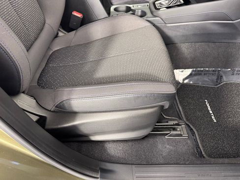 Used 2025 Subaru Forester Premium w/ Convenience Package #1 image 30