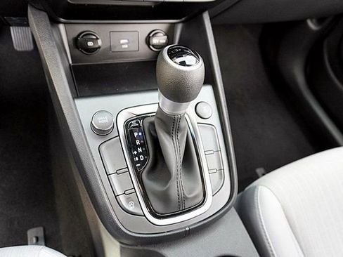 Certified 2023 Hyundai Kona SEL AWD/4WD image 30