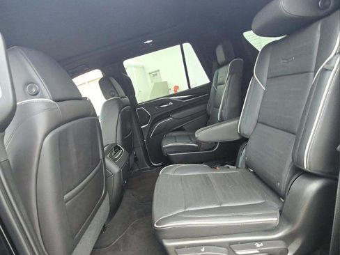 Used 2021 Cadillac Escalade Sport RWD image 8