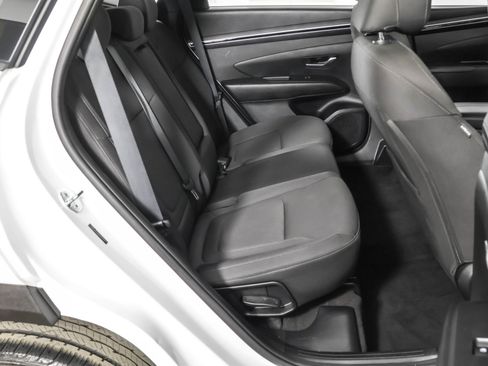 Used 2023 Hyundai Tucson SE image 39