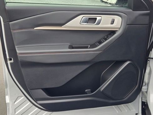 New 2026 Ford Explorer Active image 22