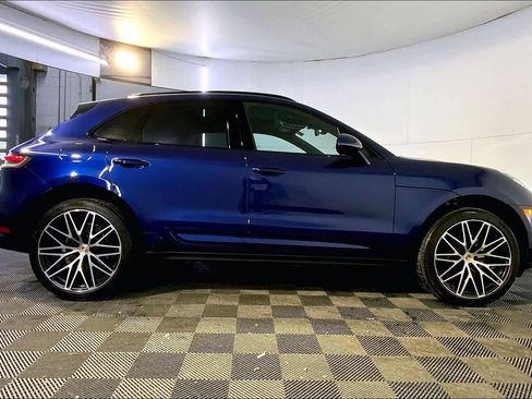 Used 2023 Porsche Macan image 8