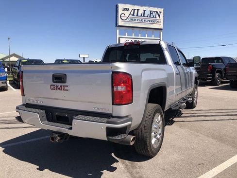 Used 2018 GMC Sierra 2500 Denali w/ Duramax Plus Package AWD/4WD image 13
