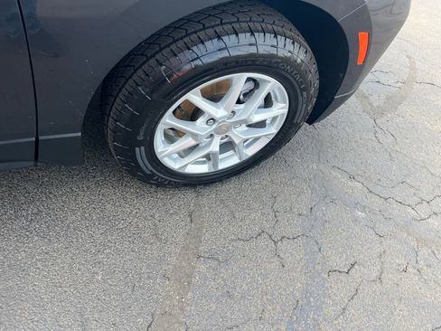 Used 2022 Chevrolet Equinox LS w/ LS Convenience Package image 30