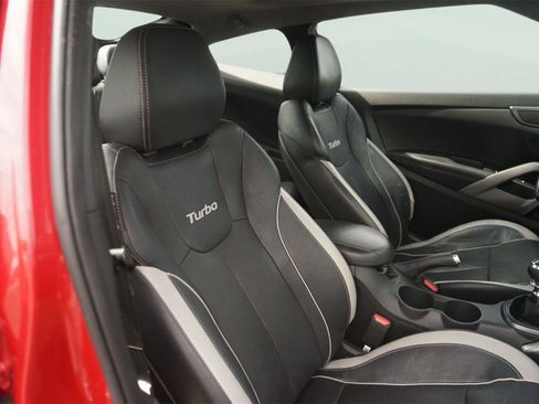 Used 2015 Hyundai Veloster Turbo w/ Option Group 04 FWD image 18