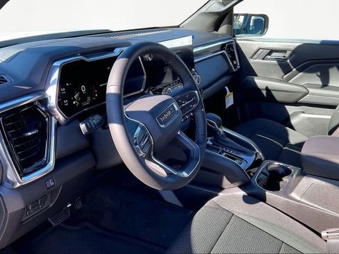 New 2026 GMC Canyon Elevation RWD image 7