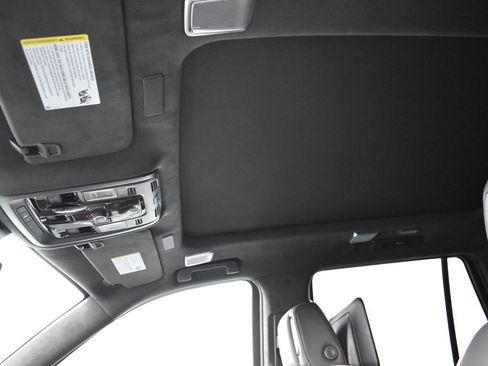 Certified 2025 Cadillac Escalade Sport Platinum image 24