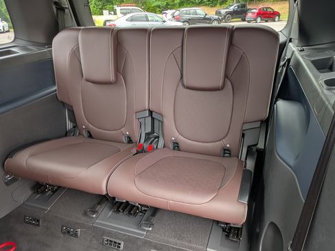 Used 2025 Volkswagen ID. Buzz Pro S Plus RWD image 17