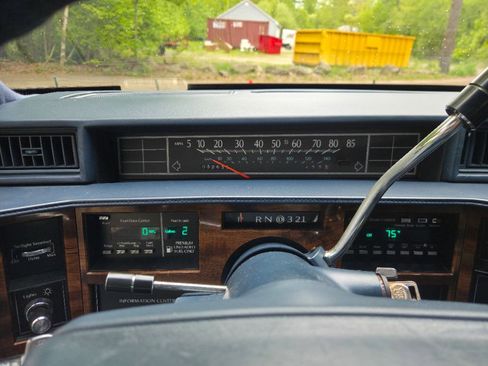Used 1990 Cadillac De Ville Coupe FWD image 21