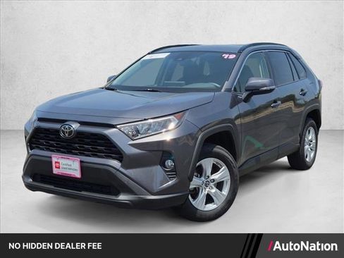 Certified 2019 Toyota RAV4 XLE FWD image 1