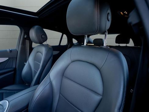 Used 2023 Mercedes-Benz GLC 300 4MATIC Coupe image 28