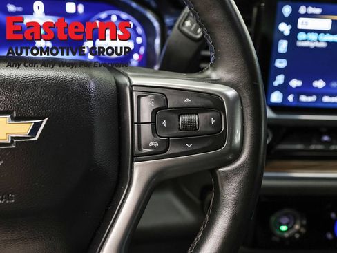 Used 2023 Chevrolet Silverado 1500 LT AWD/4WD image 16