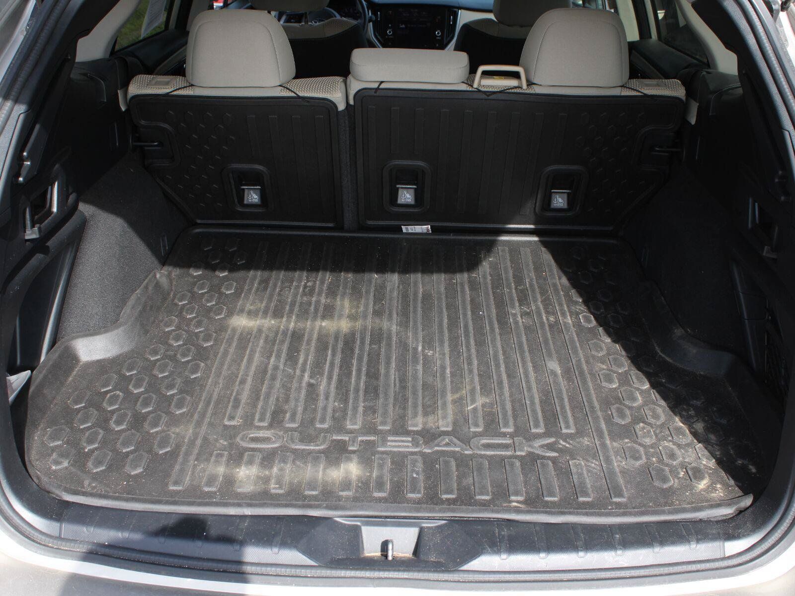 Used 2020 Subaru Outback Premium AWD/4WD image 8