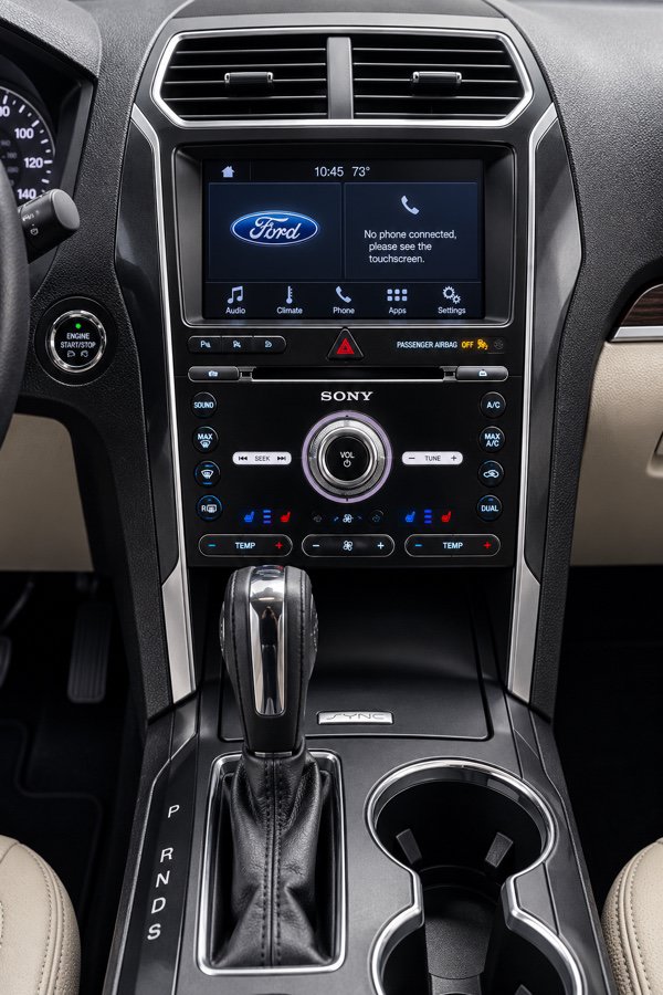 Used 2018 Ford Explorer Limited w/ Equipment Group 301A FWD image 16