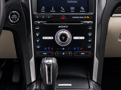 Used 2018 Ford Explorer Limited w/ Equipment Group 301A FWD image 16