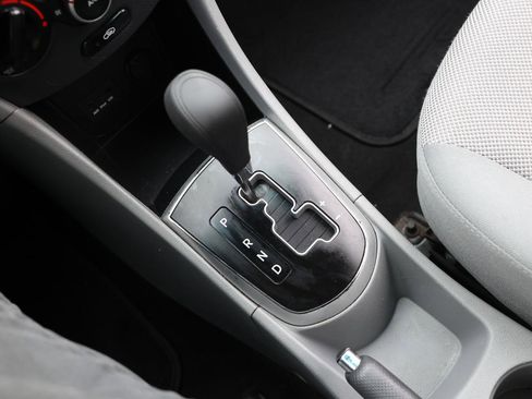 Used 2013 Hyundai Accent GLS image 32