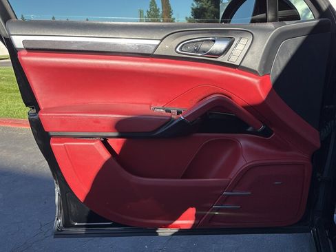 Used 2016 Porsche Cayenne GTS AWD/4WD image 26