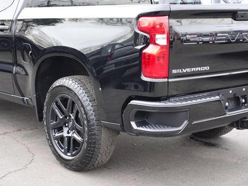 Used 2023 Chevrolet Silverado 1500 Custom image 9