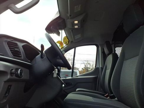 Used 2024 Ford Transit 250 Low Roof w/ Exterior Upgrade Package image 28