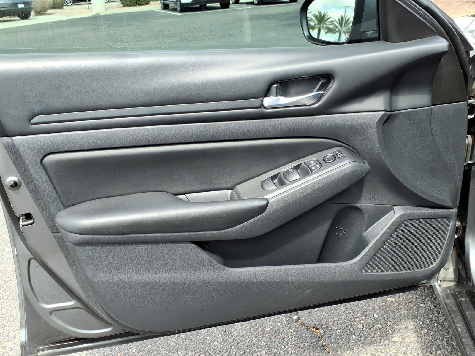 Used 2022 Nissan Altima 2.5 S FWD image 18