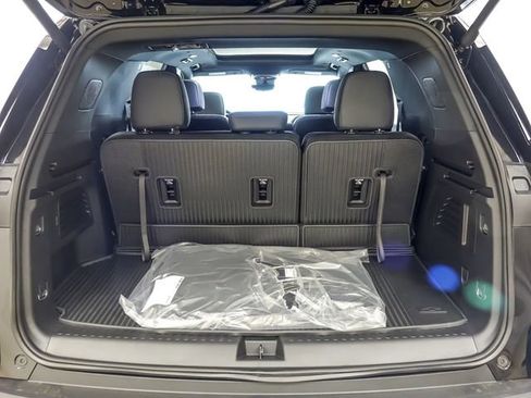 New 2026 Chevrolet Traverse Z71 w/ Driver Confidence Package AWD/4WD image 23