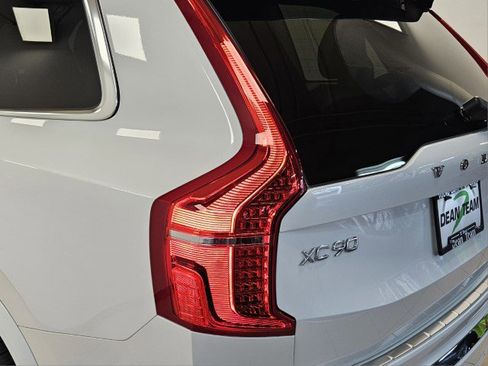 Used 2024 Volvo XC90 T8 Plus w/ Protection Package Premier image 38