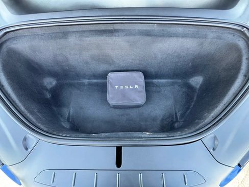Used 2020 Tesla Model X Long Range AWD/4WD image 41