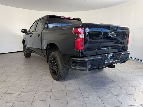Used 2026 Chevrolet Silverado 1500 Custom Trail Boss w/ Midnight Edition AWD/4WD image 3