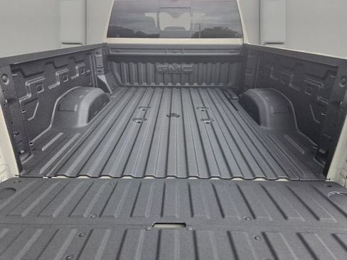 New 2026 GMC Sierra 2500 AT4 w/ Technology Package AWD/4WD image 17