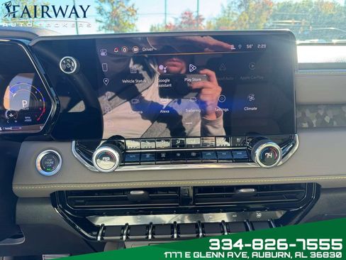 Used 2024 Chevrolet Colorado ZR2 w/ ZR2 Convenience Package III image 21