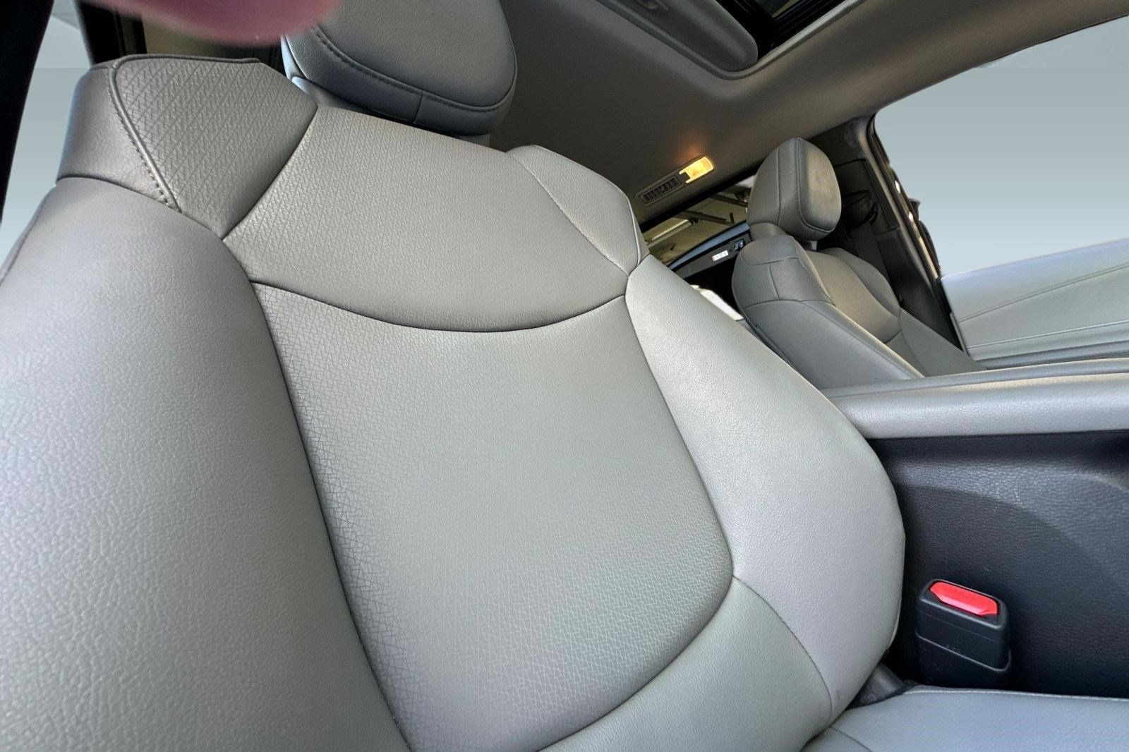 Used 2026 Toyota Sienna XLE FWD image 34