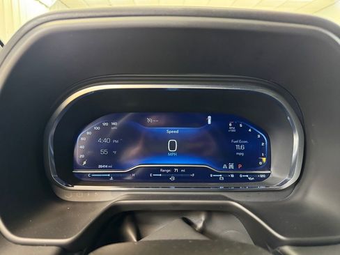 Used 2024 Chevrolet Tahoe Z71 w/ Luxury Package image 32