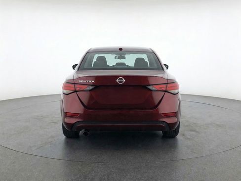 Used 2025 Nissan Sentra SV image 7