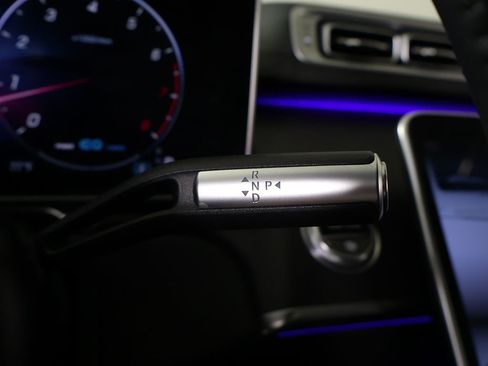 Used 2022 Mercedes-Benz S 500 4MATIC w/ AMG Line Package image 49