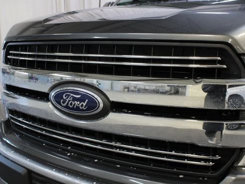 Used 2018 Ford F150 Lariat image 24