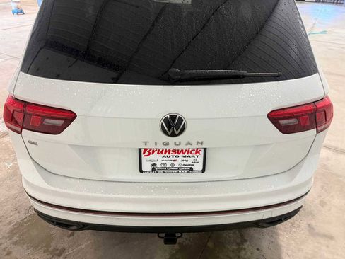 Certified 2023 Volkswagen Tiguan SE R-Line FWD image 16