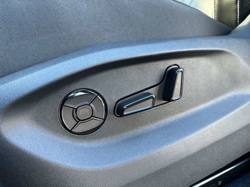 New 2026 Volkswagen Tiguan SE R-Line image 4