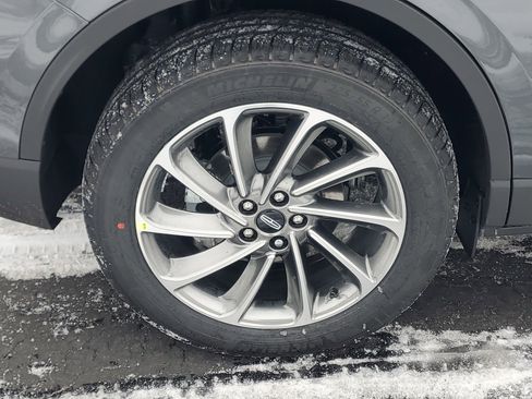 New 2026 Lincoln Corsair Premiere image 5