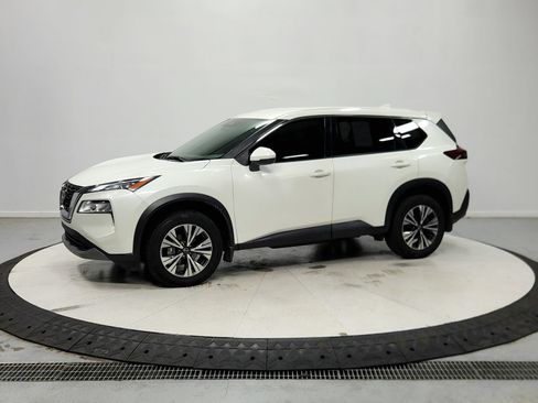 Used 2023 Nissan Rogue SV FWD image 4
