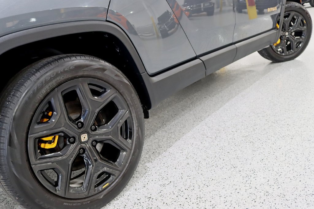 Used 2022 Rivian R1T Adventure AWD/4WD image 12