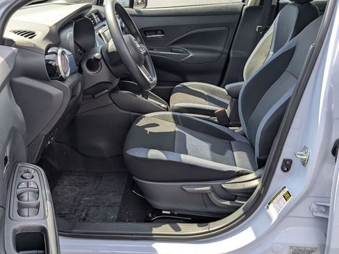 New 2025 Nissan Versa SV w/ Trunk Package FWD image 10