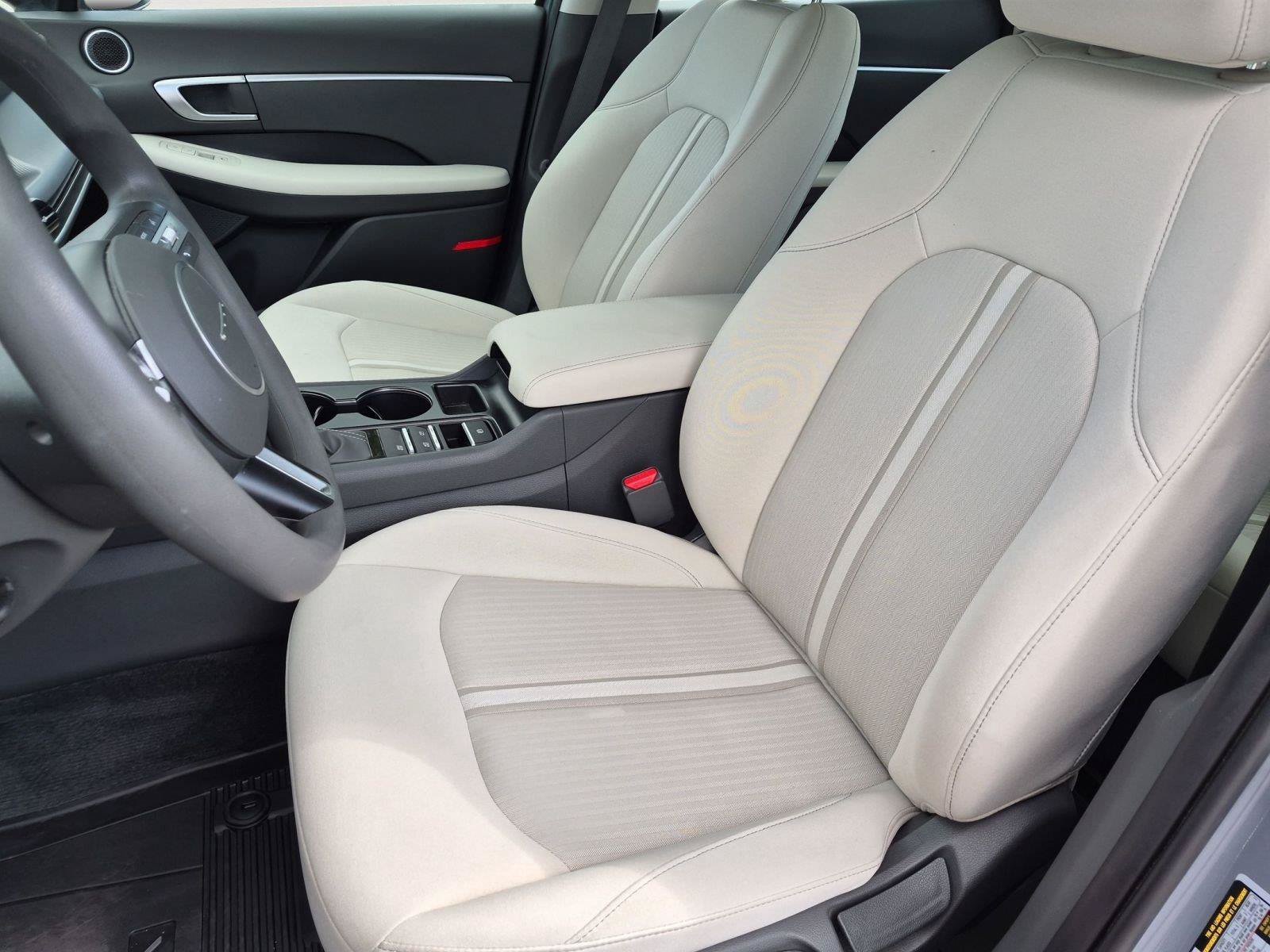 Used 2025 Hyundai Sonata SE FWD image 32