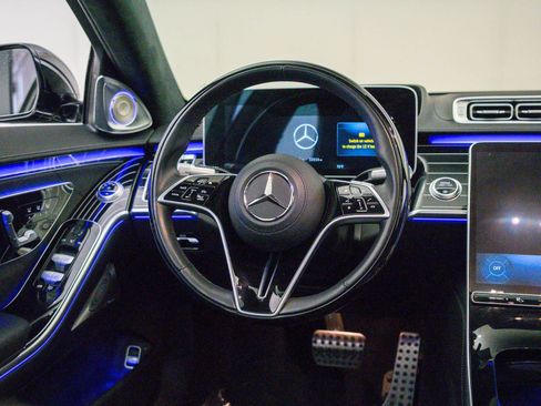 Certified 2023 Mercedes-Benz S 580 4MATIC Sedan image 11