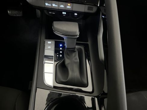 Used 2025 Hyundai Elantra Hybrid FWD image 69