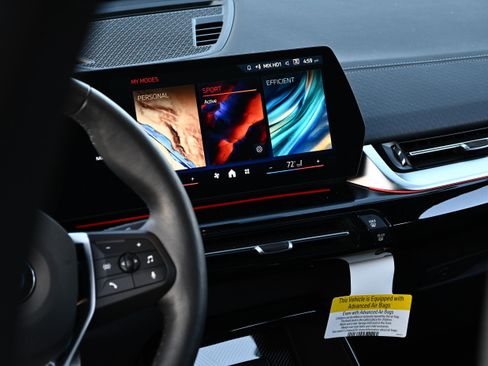 Certified 2025 BMW X2 xDrive28i w/ Premium Package image 22