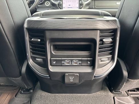 Used 2024 RAM 1500 Laramie AWD/4WD image 22